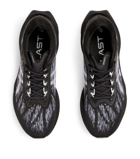 asics-novablast-3-trainers_18917816_43285399_2048